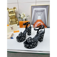 Louis Vuitton Sandals